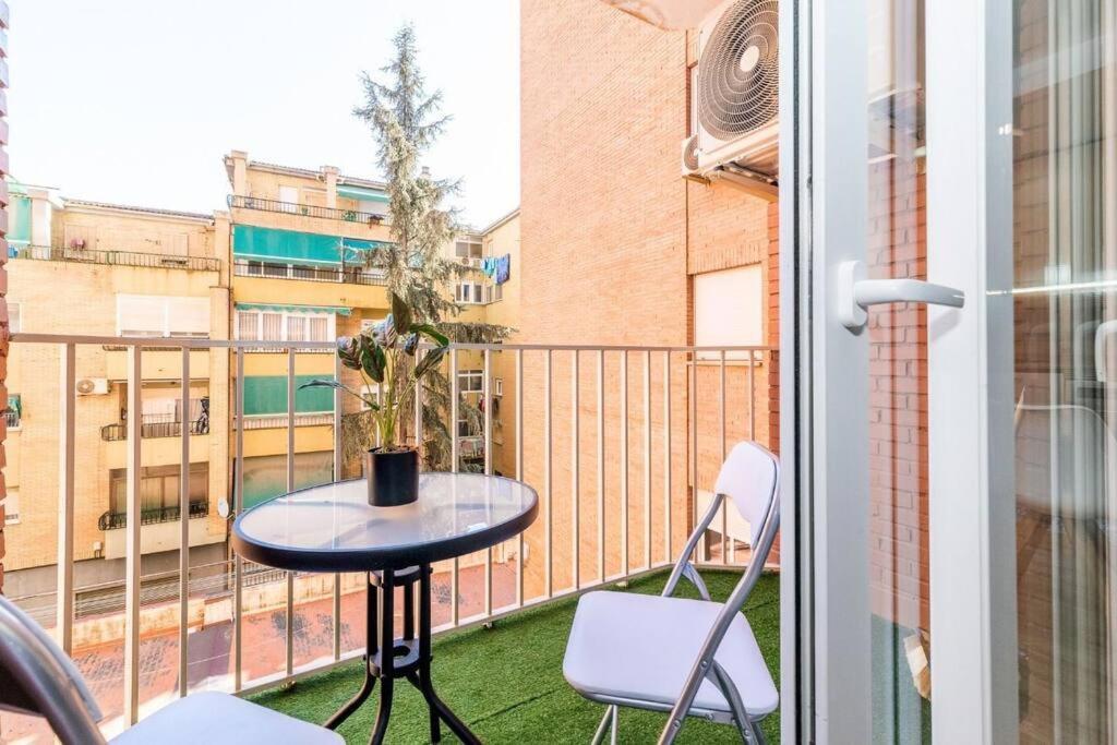 Modern Apartment Close To The City Center And Alhambra Granada Exterior foto