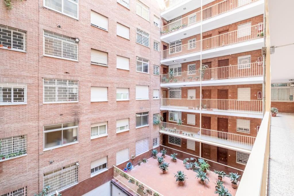 Modern Apartment Close To The City Center And Alhambra Granada Exterior foto